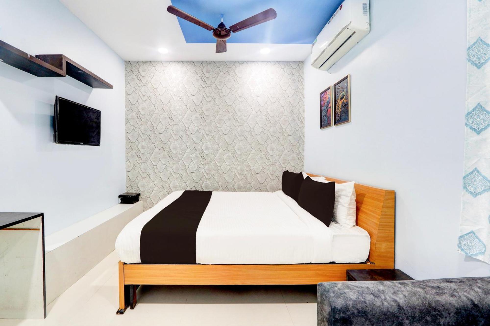 Hotel O Moon Light Nizamabad Exteriér fotografie